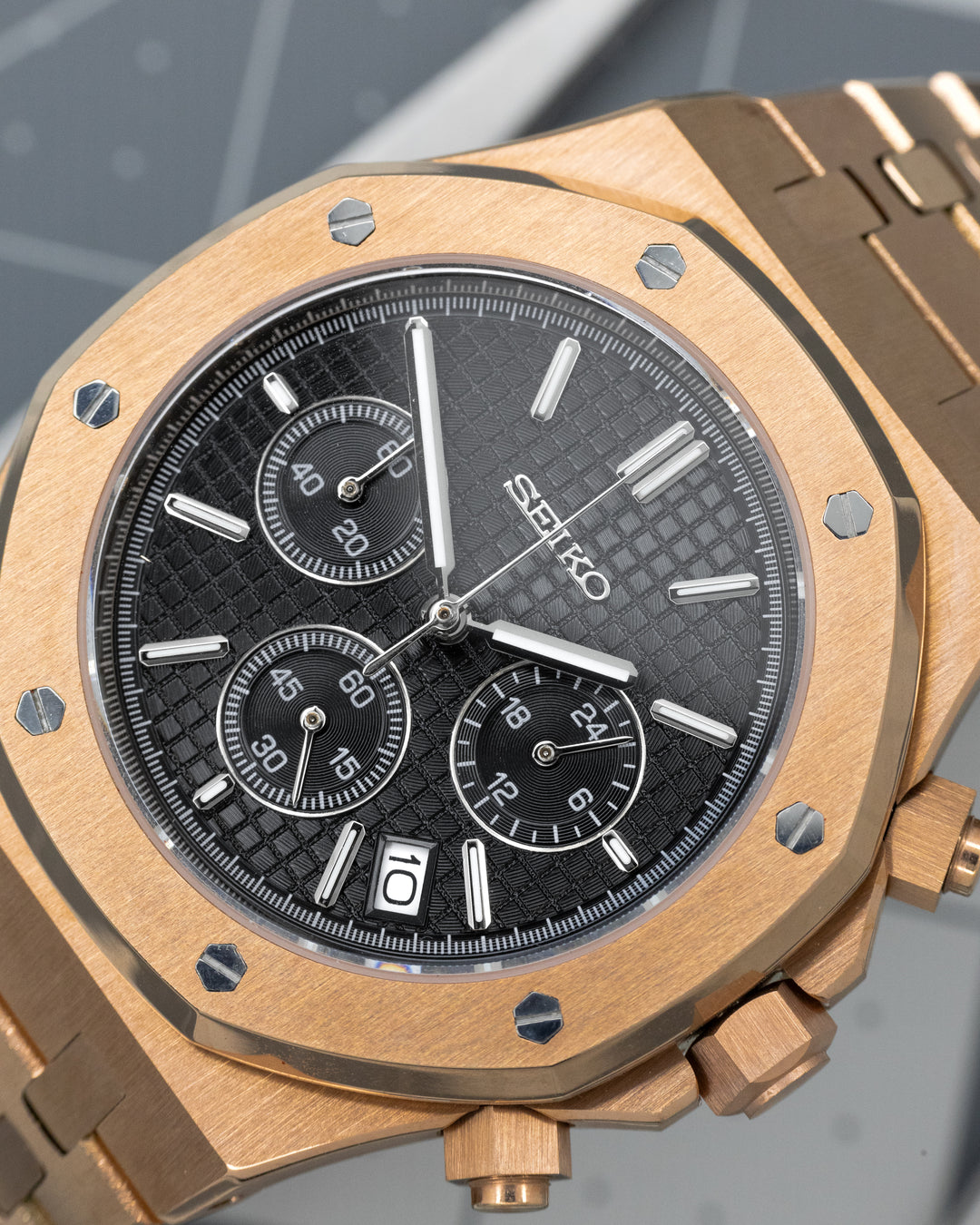 Oak Rose Chronograph