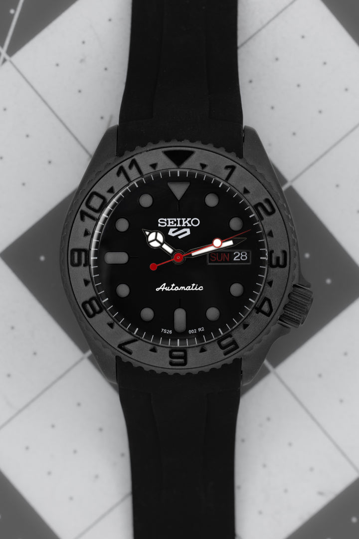 Stealth Red Comander