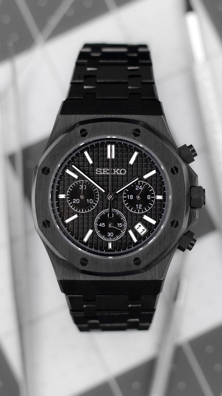 Black Oak Chronograph (Black)