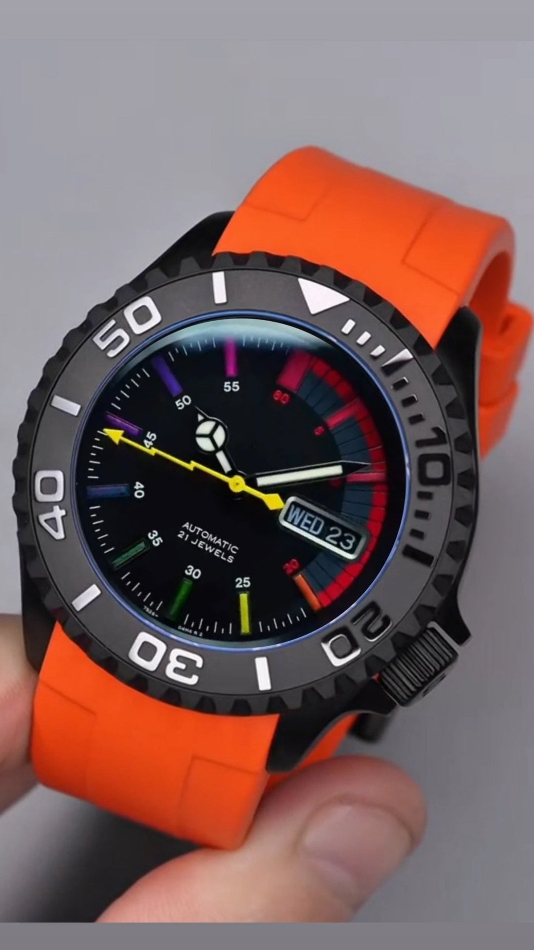 Apricot Paint Splash - Chrono Canada