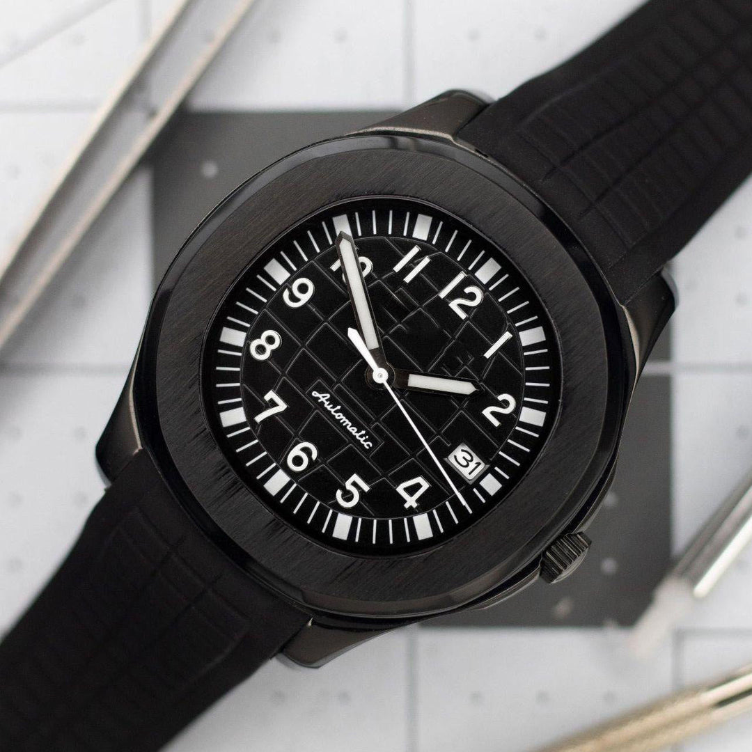 Aqua Black - Chrono Canada