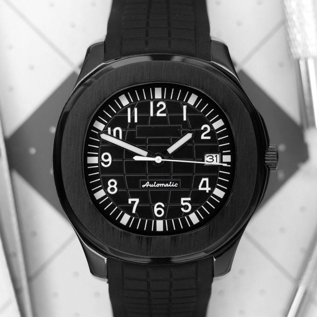 Aqua Black - Chrono Canada