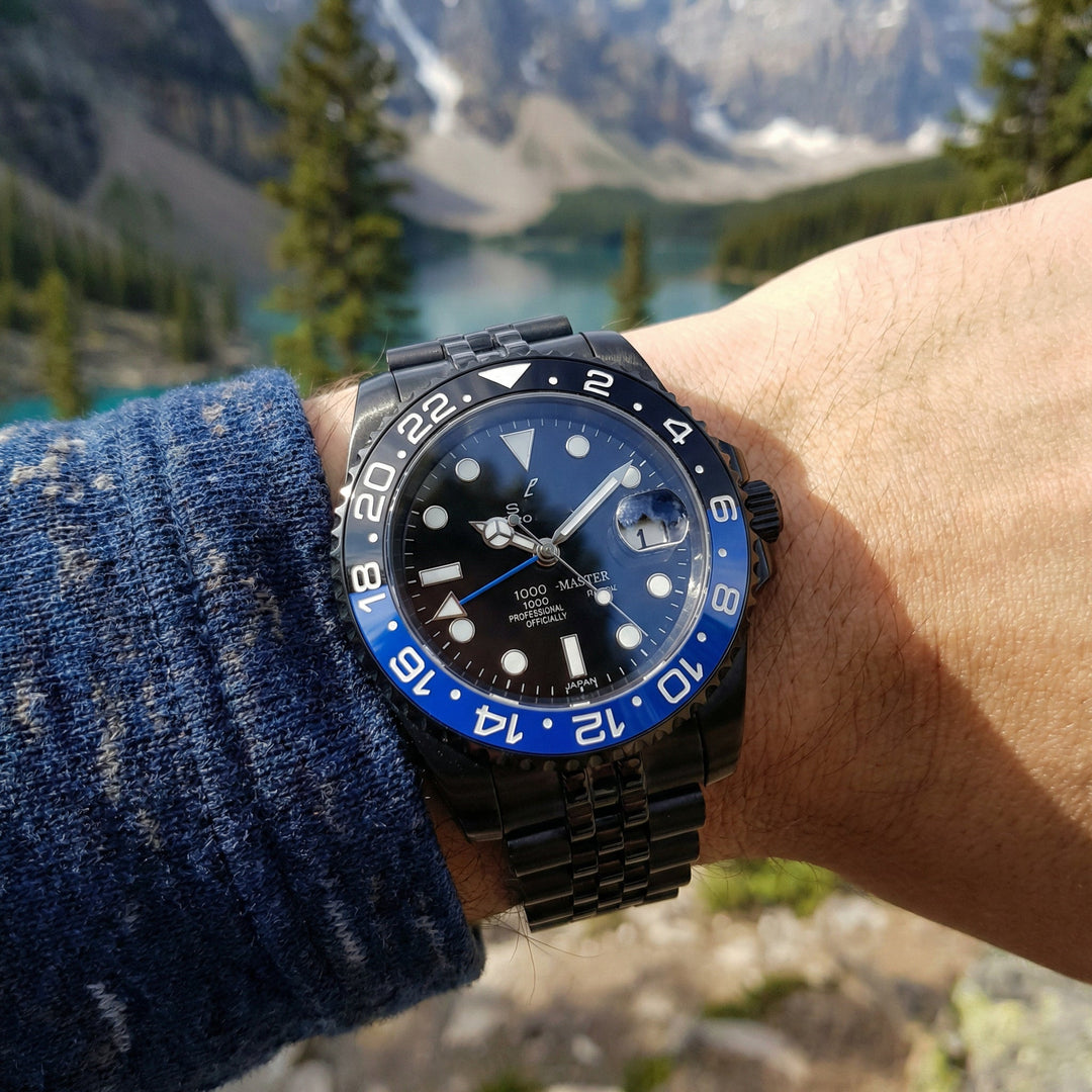 Black Bat GMT - Chrono Canada