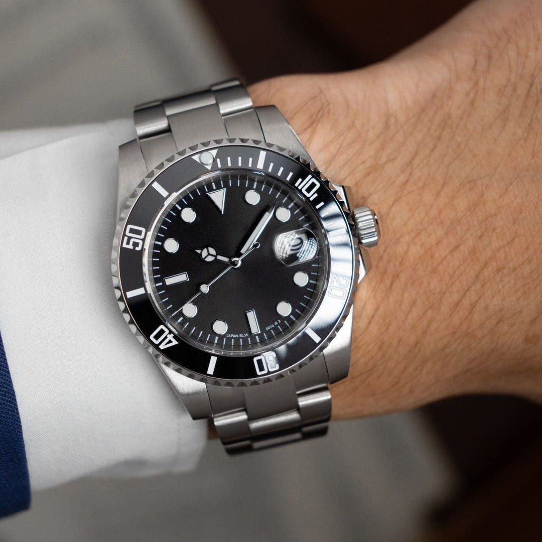 Black Ceramic Sub - Chrono Canada