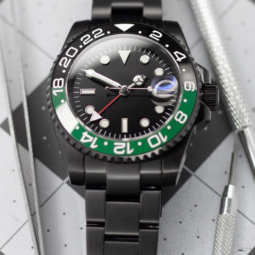 Black Green/Black GMT - Chrono Canada