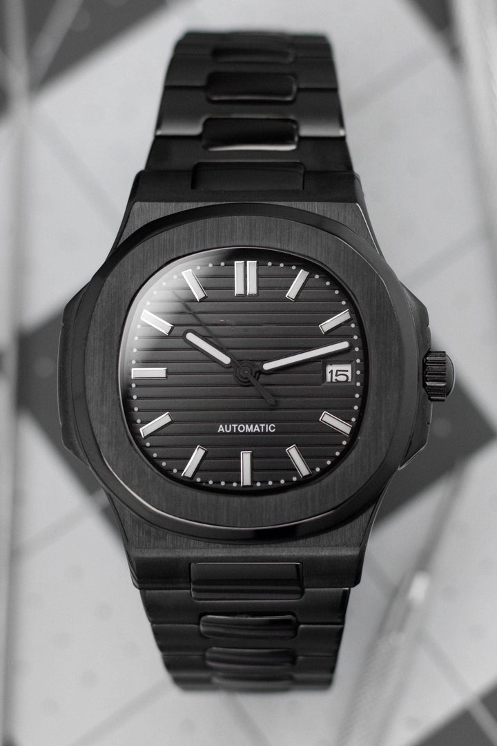 Black Naut - Chrono Canada