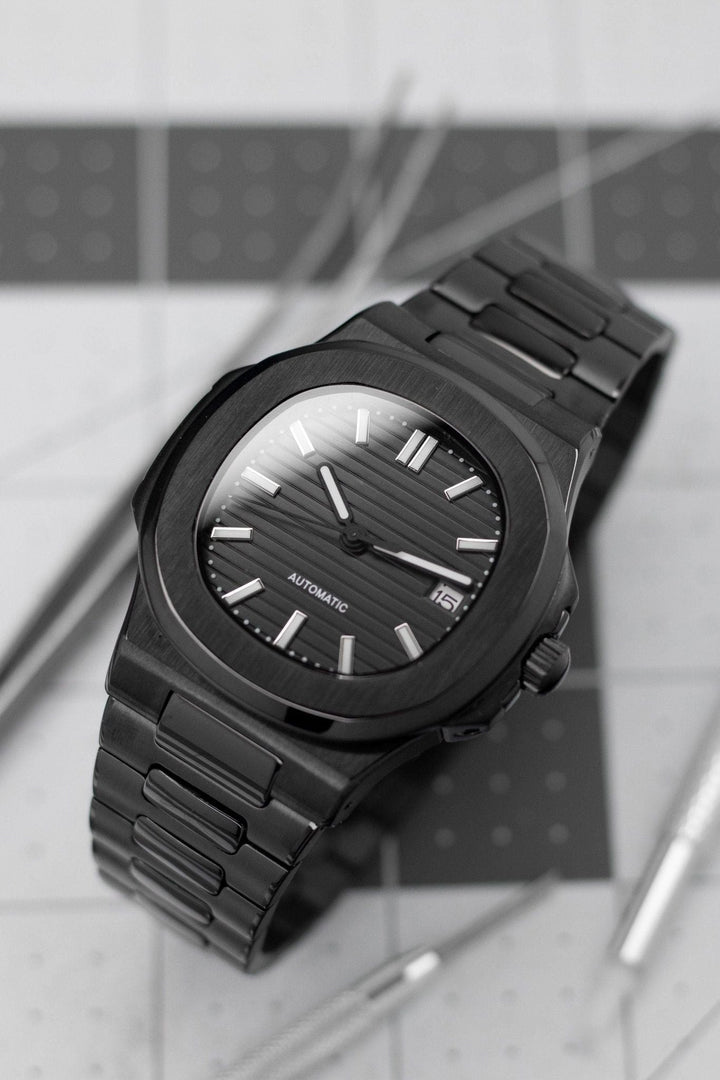 Black Naut - Chrono Canada