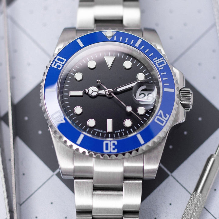 Blue Black Sub - Chrono Canada