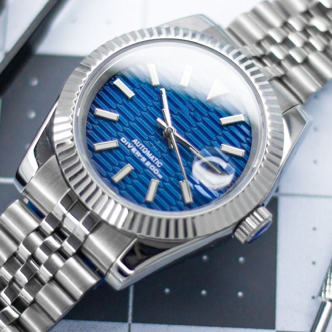 Blue Motif DJ – Chrono Canada