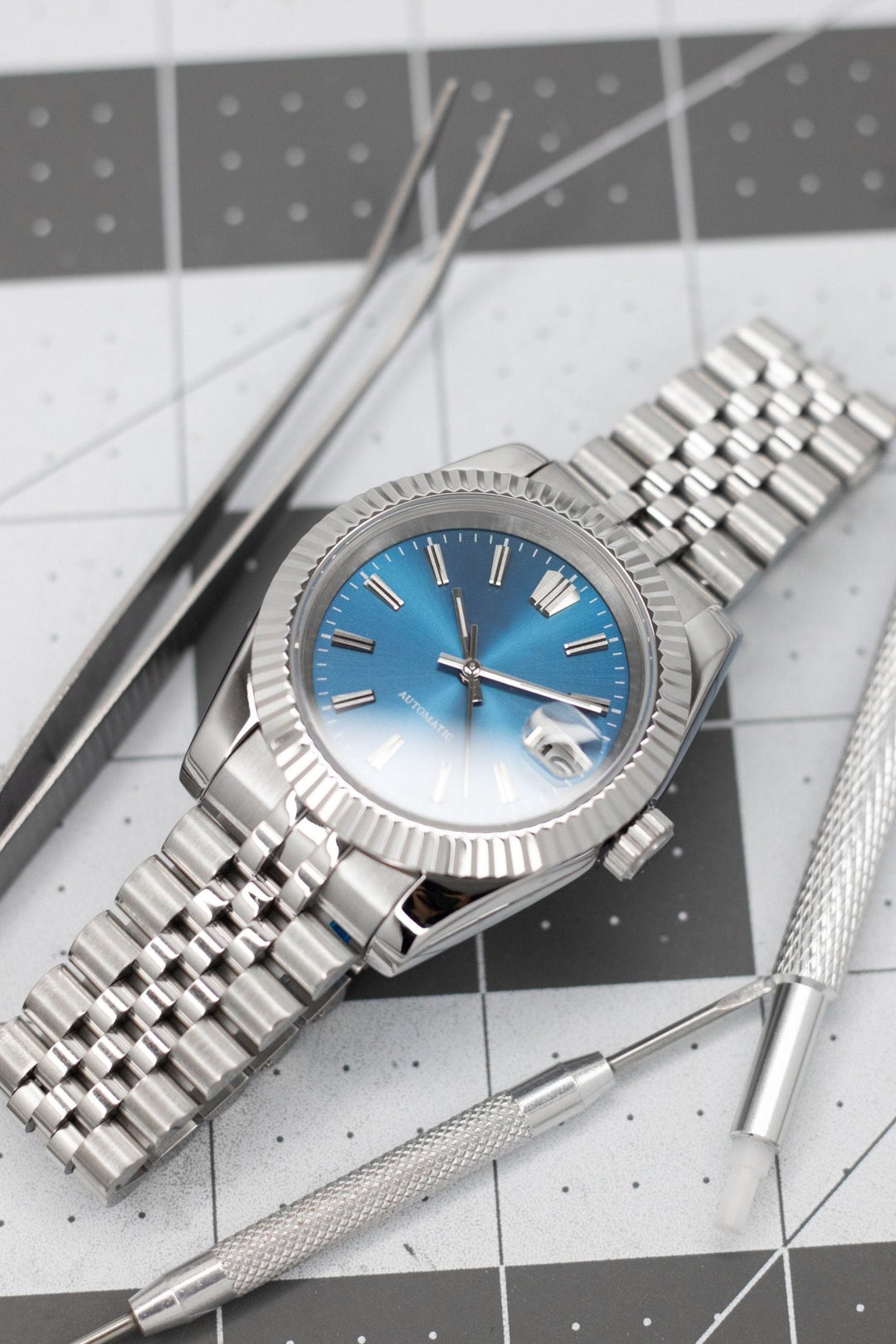 Blue Sunburst DJ - Chrono Canada