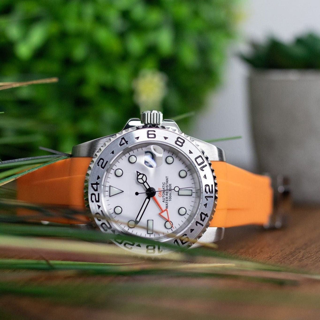 Edged Polar GMT - Chrono Canada