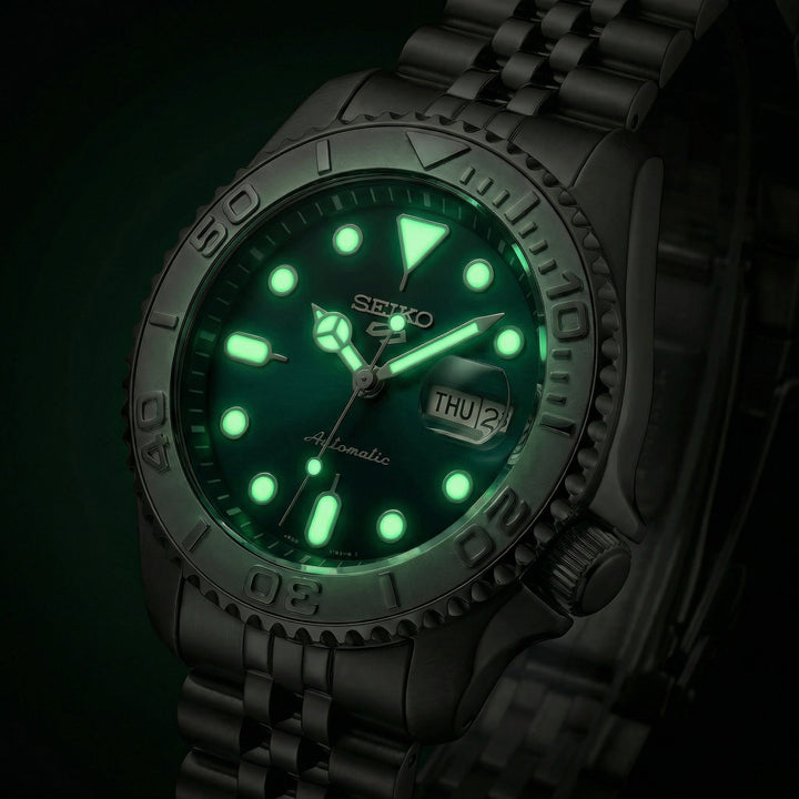 Emerald Yacht 5 - Chrono Canada