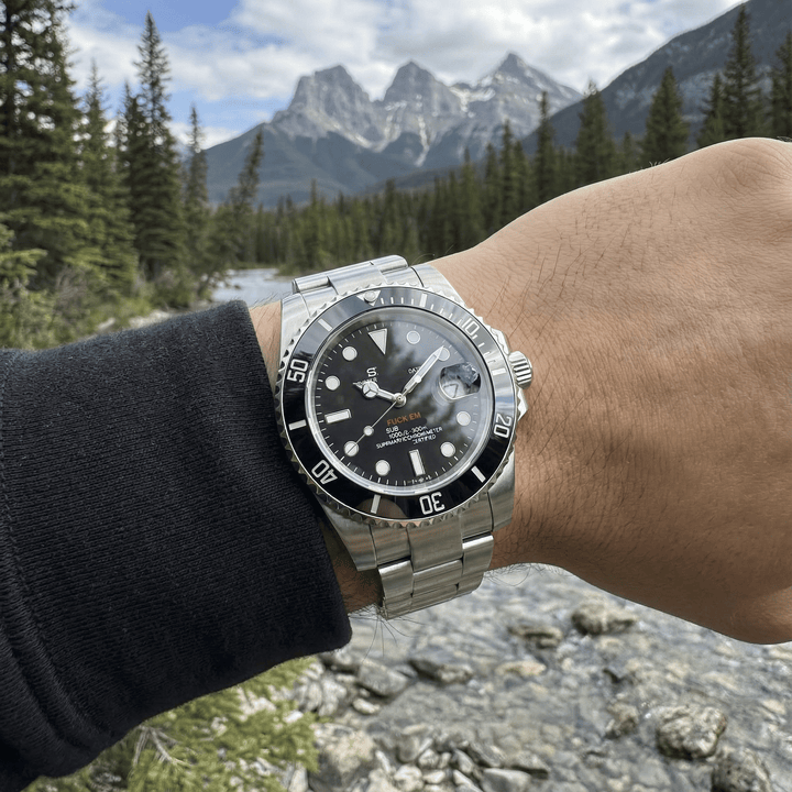 (FEm) Classic Ceramic Sub - Chrono Canada