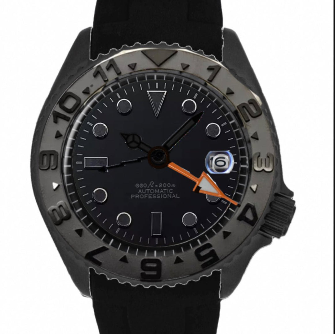 GMT Orange Danger - Chrono Canada