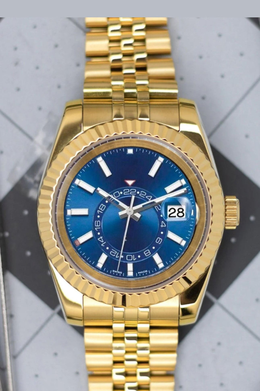 Gold Blue Sky DJ - Chrono Canada