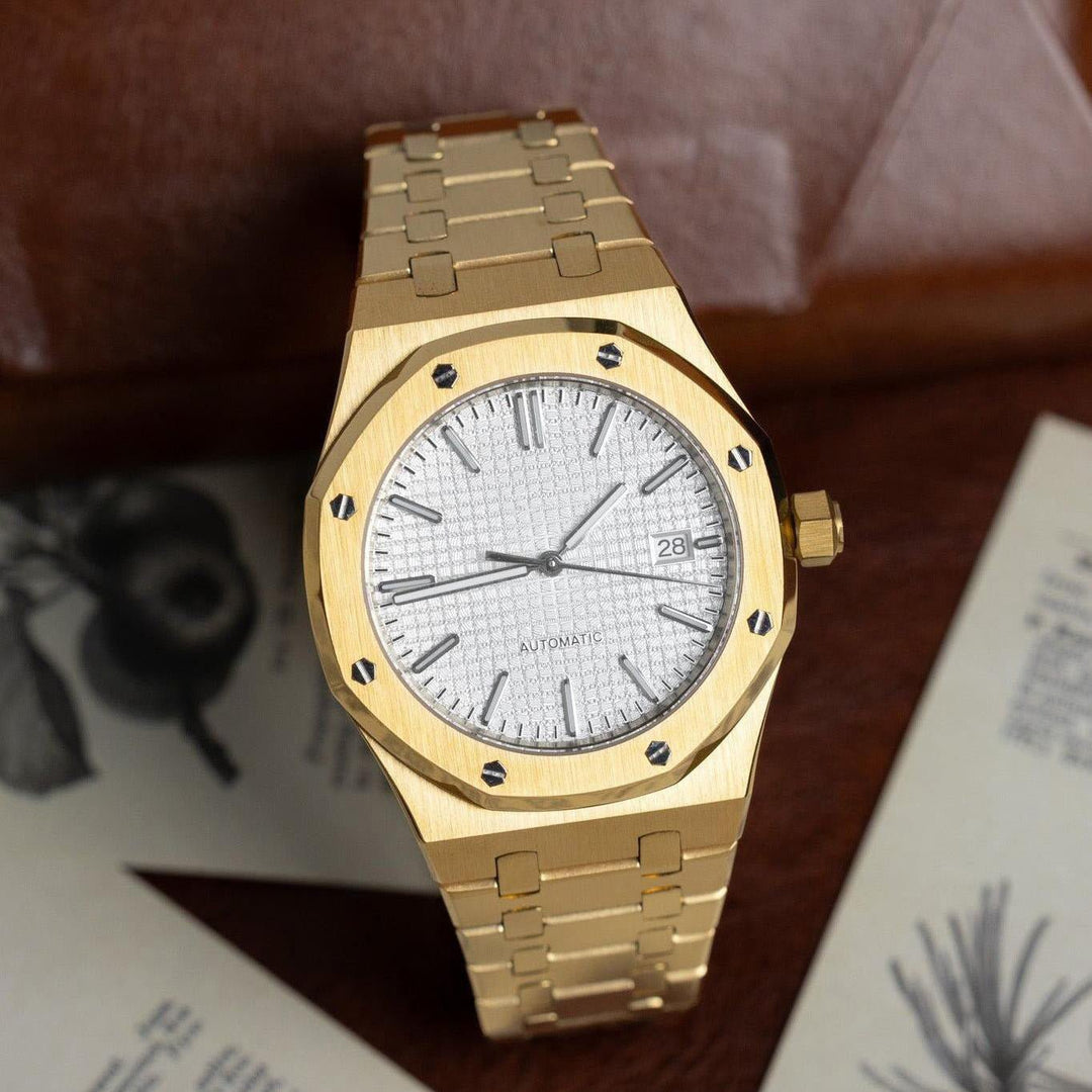 Gold Oak (White) - Chrono Canada