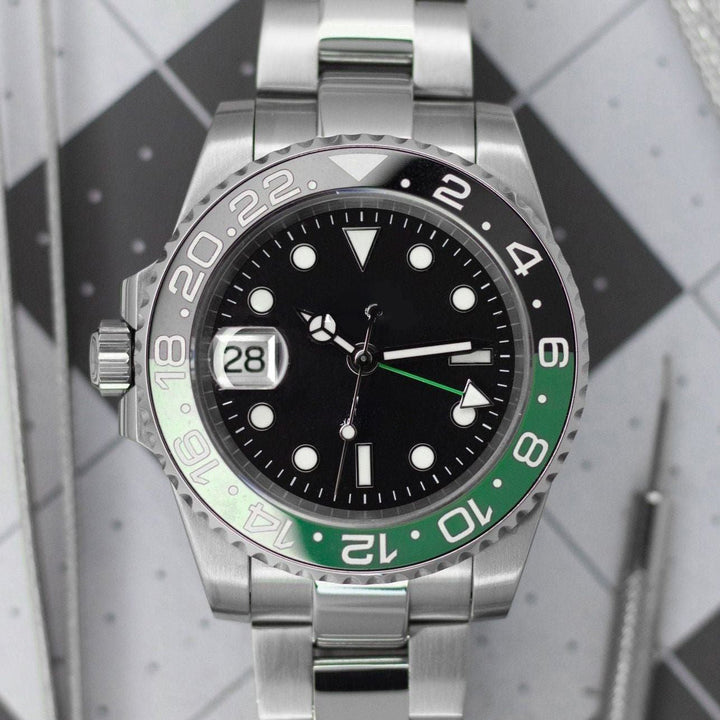 Green Pop GMT - Chrono Canada