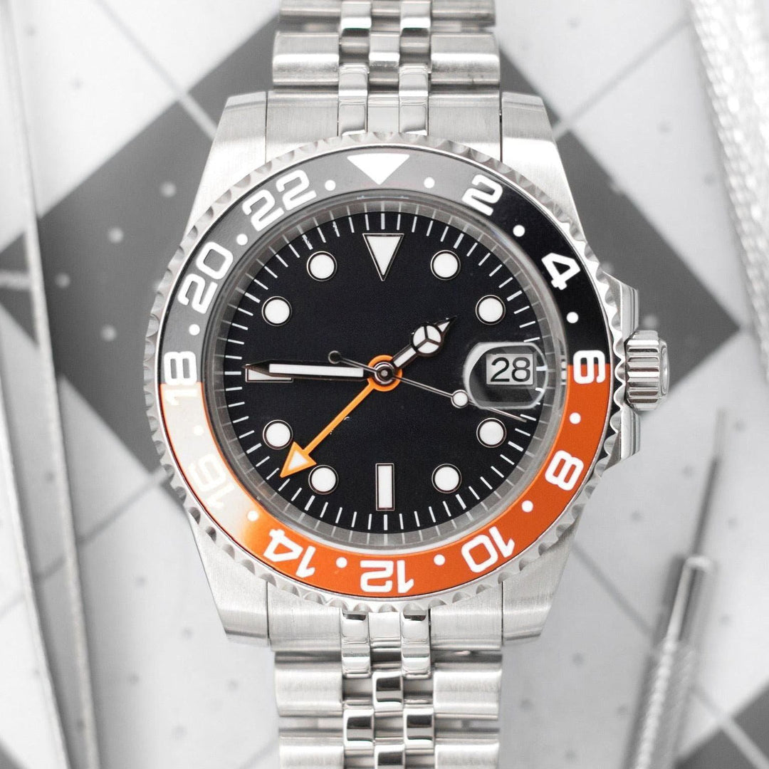 Orange GMT - Chrono Canada