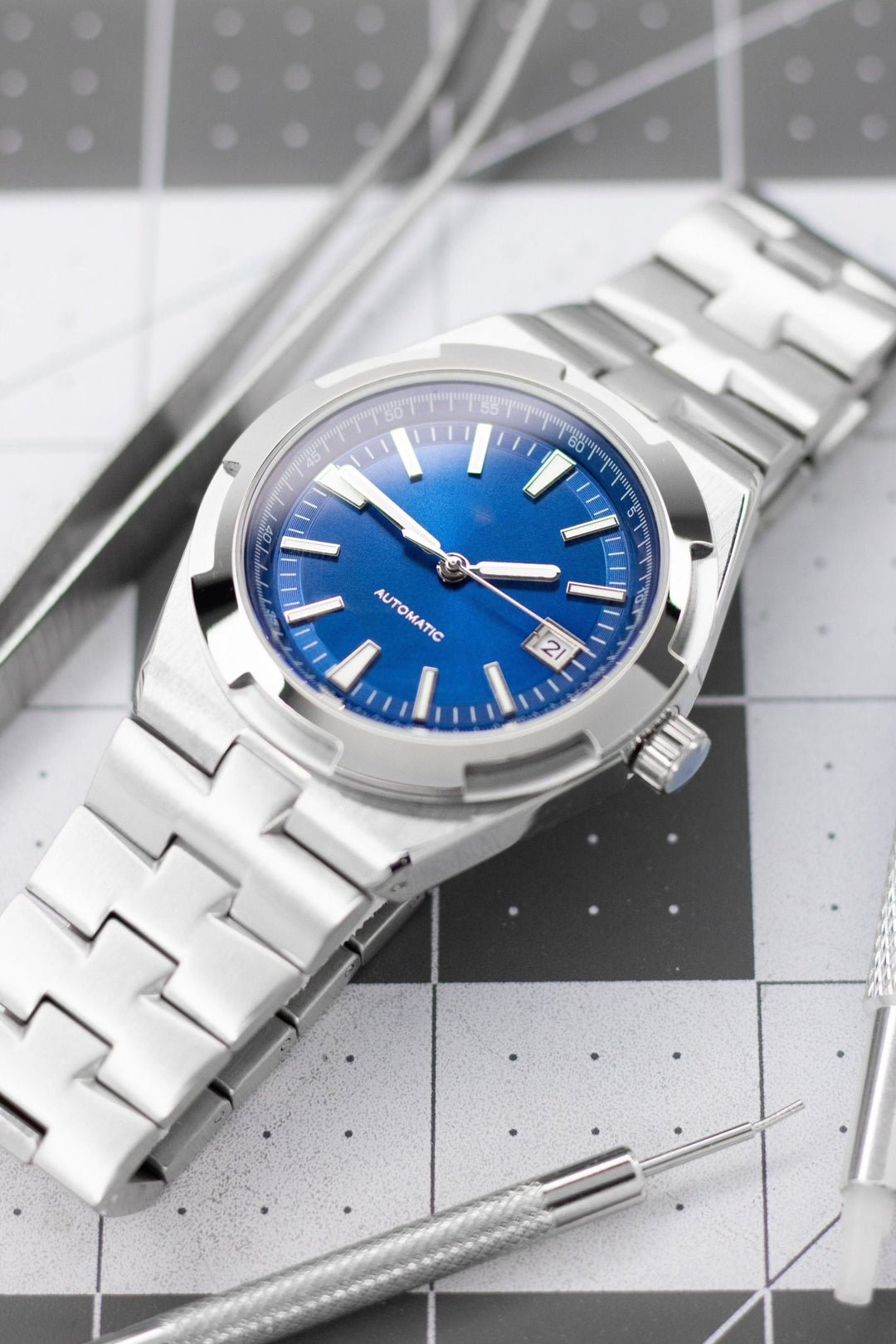 Over S - Chrono Canada