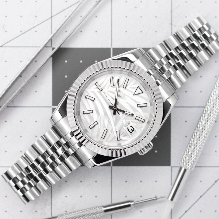 Palm White DJ - Chrono Canada