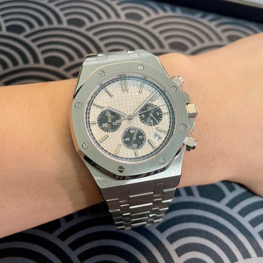 Panda Oak Chronograph - Chrono Canada