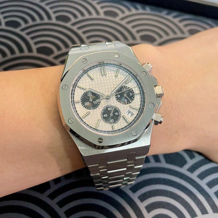 Panda Oak Chronograph - Chrono Canada