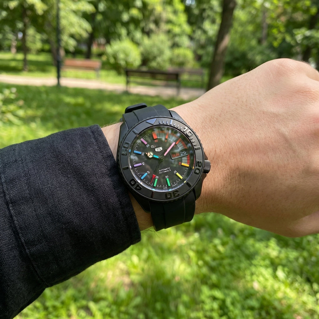 Phantom Neon - Chrono Canada