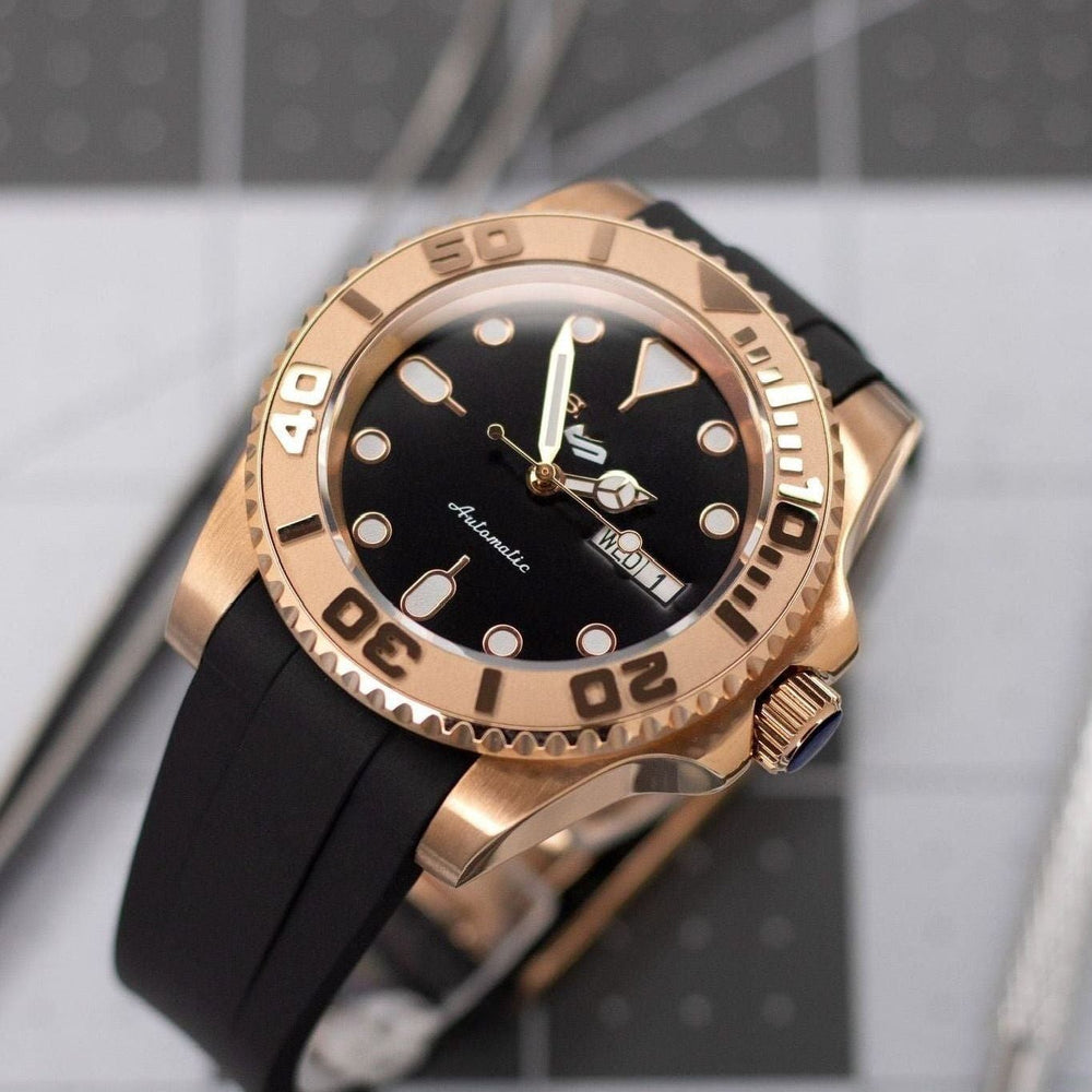 Rose Matte Yacht - Chrono Canada