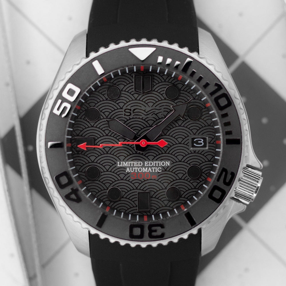 Scale Red 5 - Chrono Canada