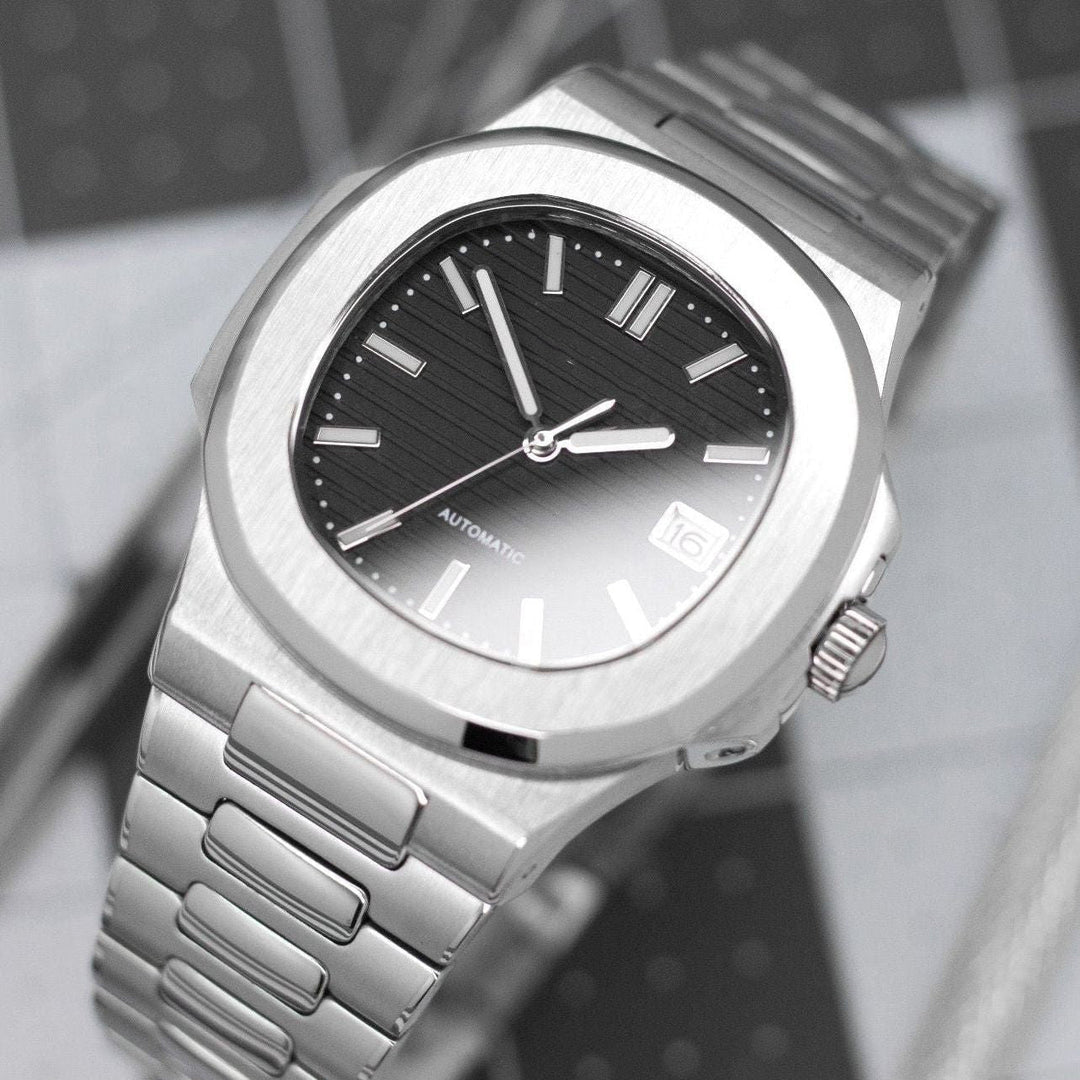 Silver Black Naut - Chrono Canada