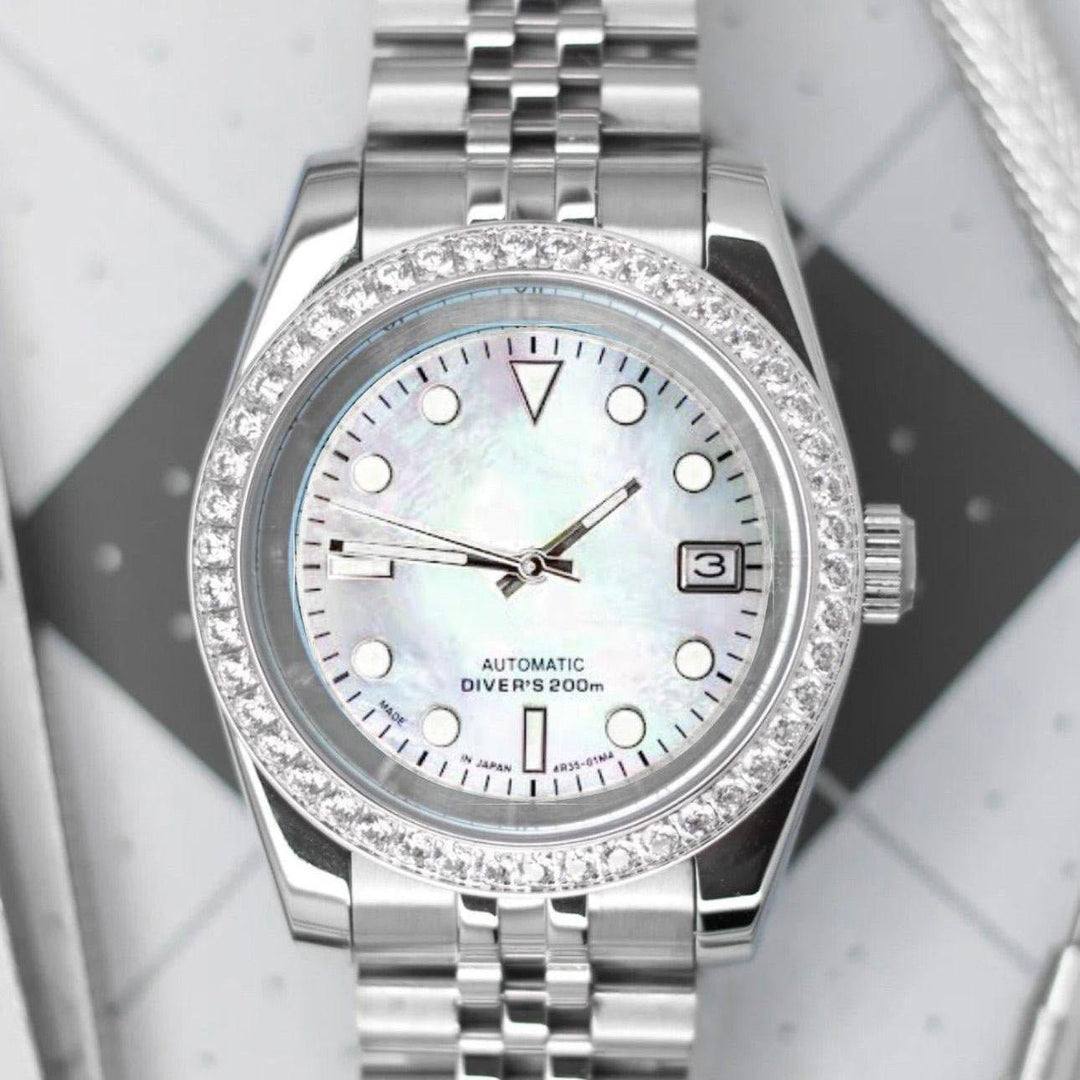 Silver Pearl DJ - Chrono Canada