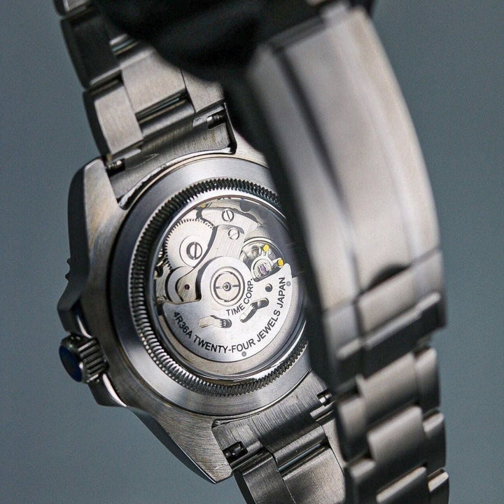 Silver RootBeer GMT - Chrono Canada