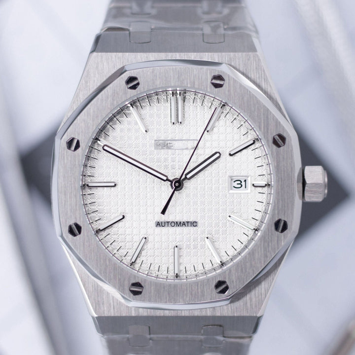 Silver White Oak - Chrono Canada