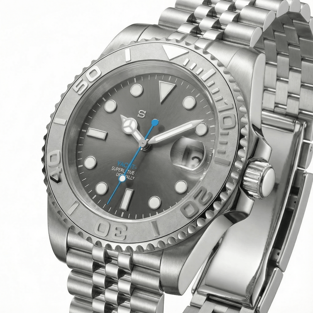 Silver Yacht - Chrono Canada