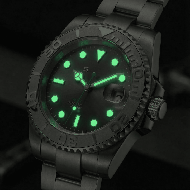 Silver Yacht - Chrono Canada