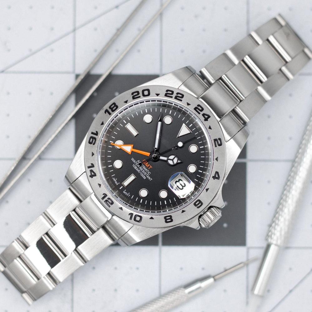 Smooth Dark Polar GMT - Chrono Canada