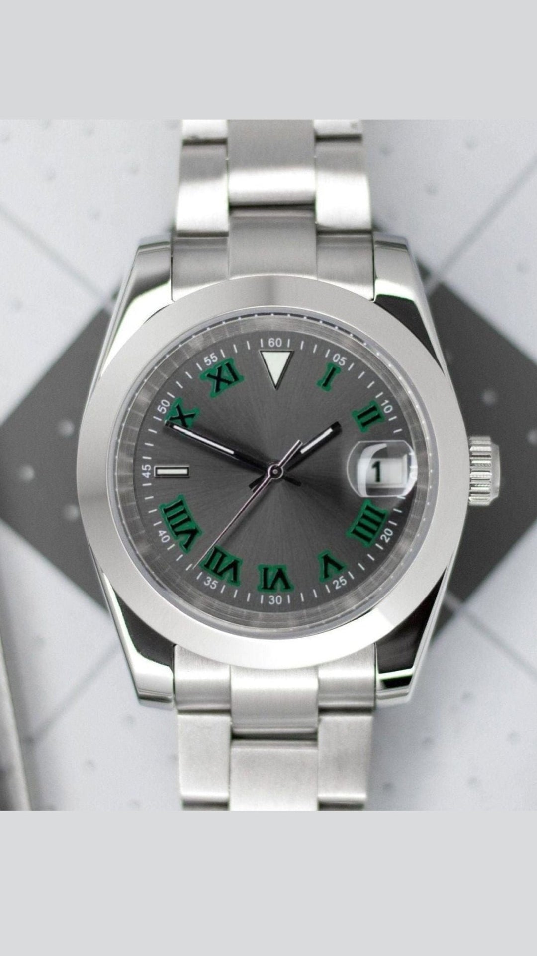 Smooth Tennis DJ - Chrono Canada