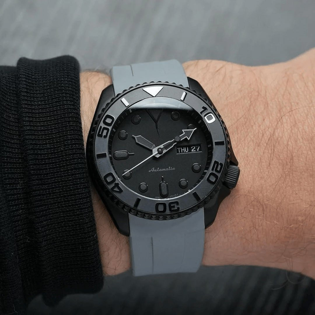 Stealth Grey Strike - Chrono Canada