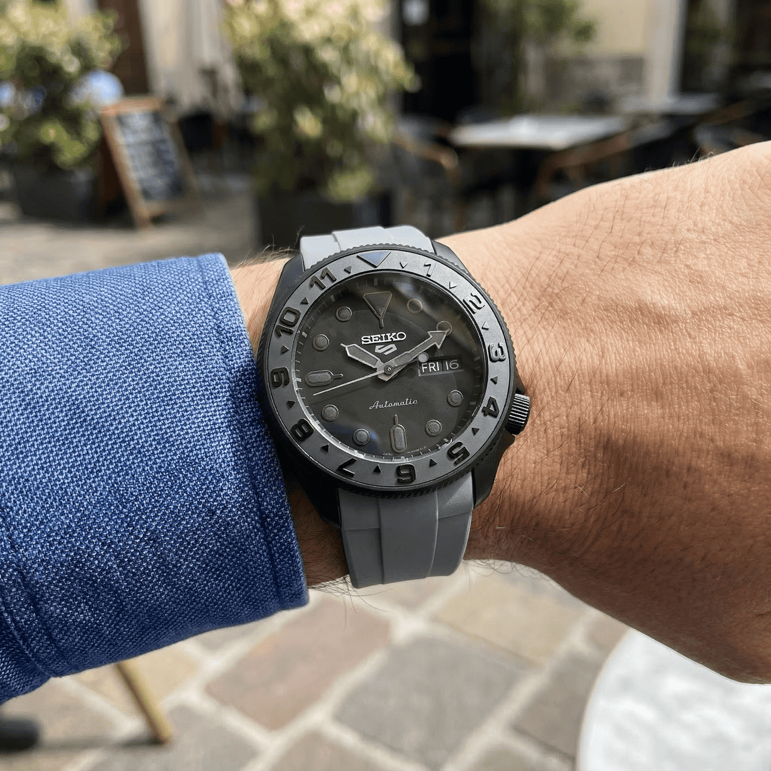 Stealth Grey Strike - Chrono Canada