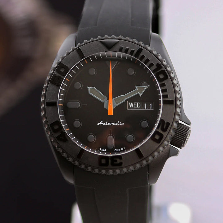 Stealth Orange Dagger - Chrono Canada