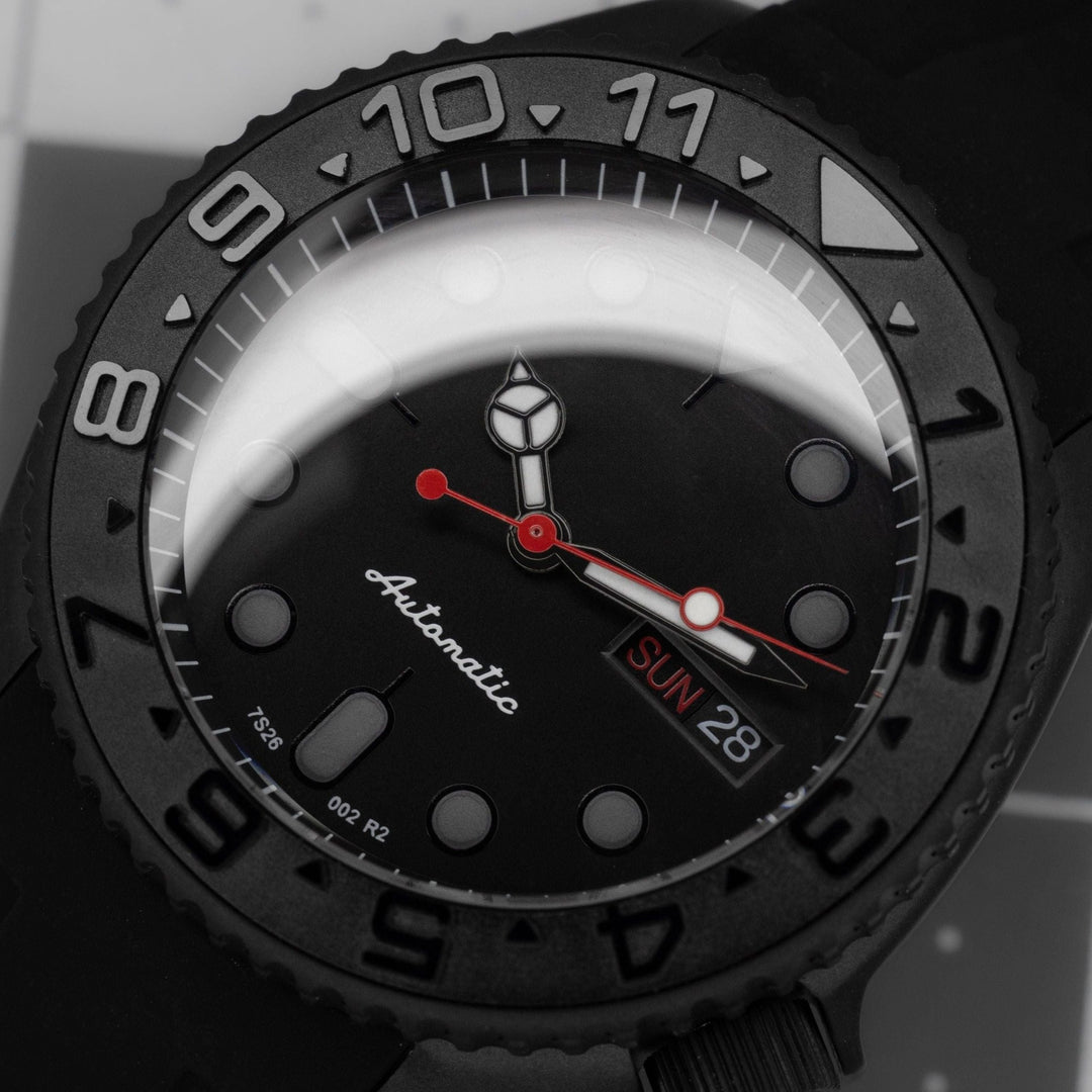 Stealth Red Commander - Chrono Canada