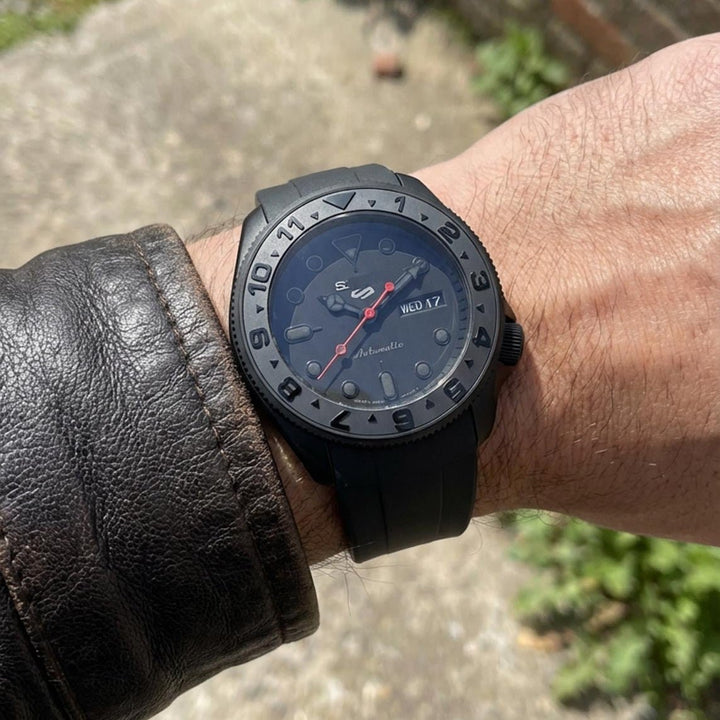 Stealth Red Commander - Chrono Canada
