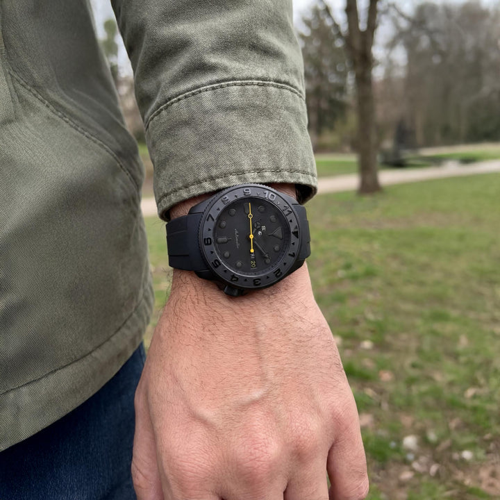 Stealth Yellow Strike - Chrono Canada