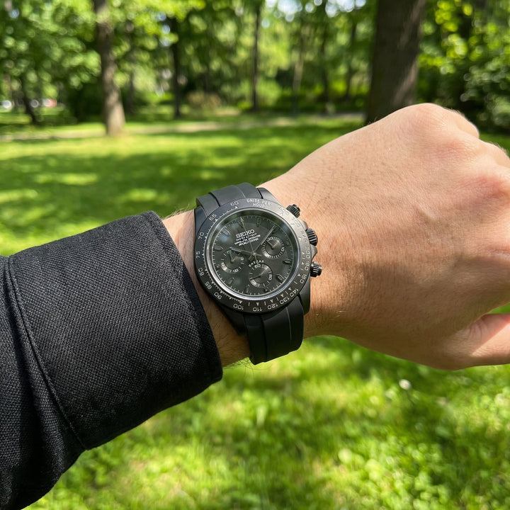 Vanta Black Chronograph - Chrono Canada