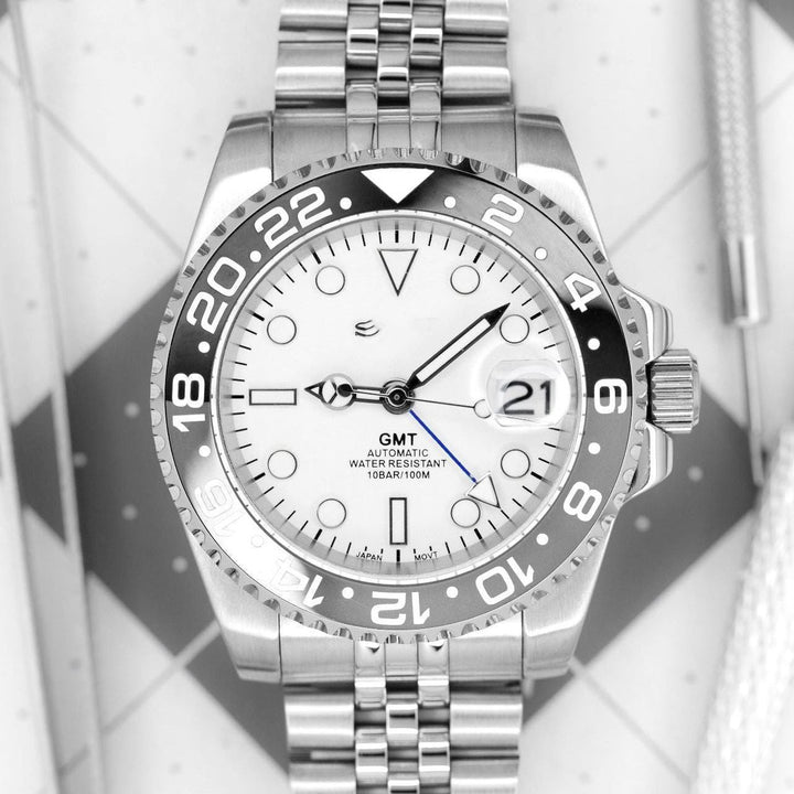 White Bruce GMT (Blue) - Chrono Canada