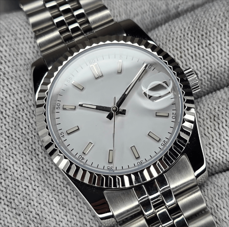 White DJ - Chrono Canada