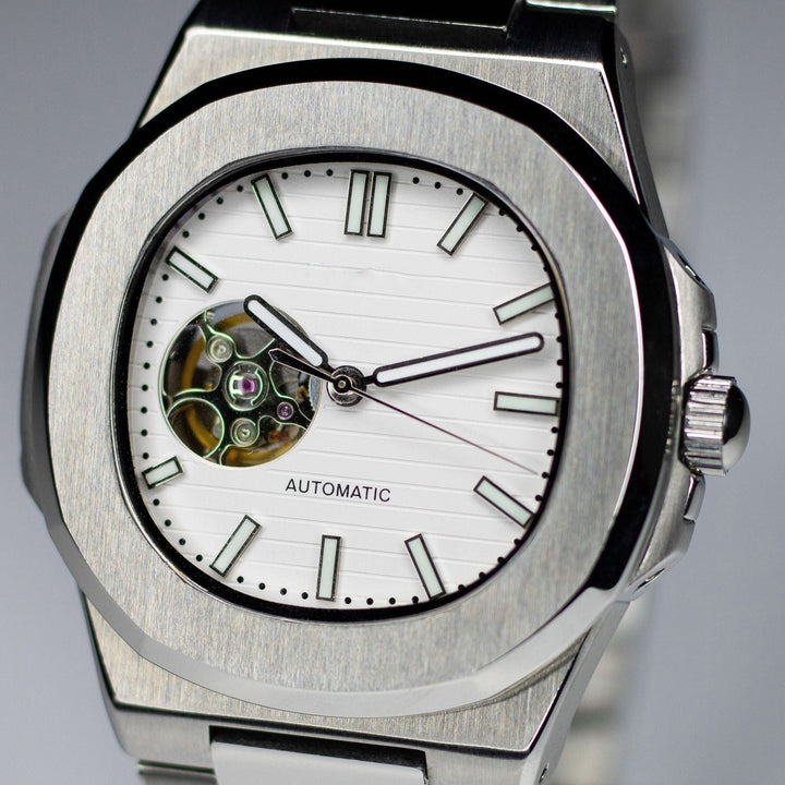 White Skeleton Naut - Chrono Canada