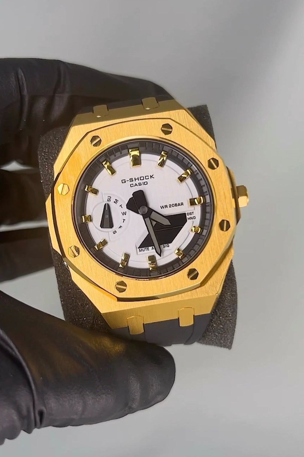 Gold Class - Chrono Canada